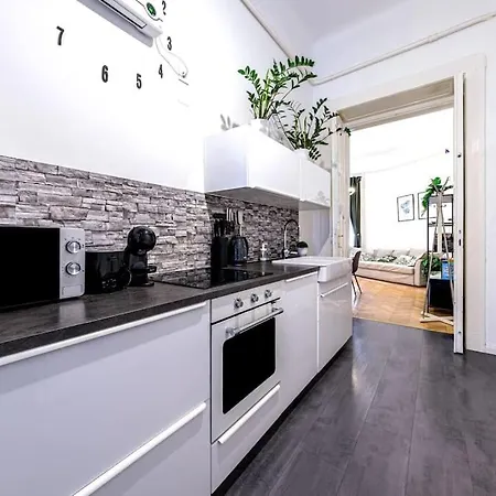 Apartment Sunny On The Buda Side Budapest