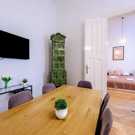 Sunny On The Buda Side Apartment Budapest