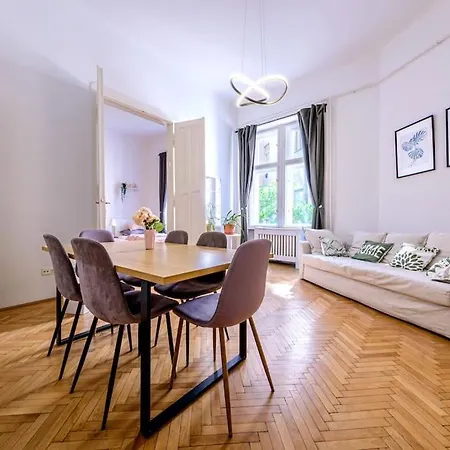 Apartment Sunny On The Buda Side *